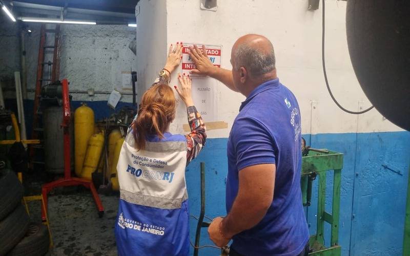 Operação Pressão Máxima interdita instaladoras irregulares no Rio e na Baixada