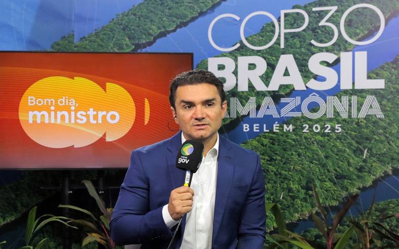 Celso Sabino: meta de 10 milhões de turistas estrangeiros em 2028 pode ser alcançada e