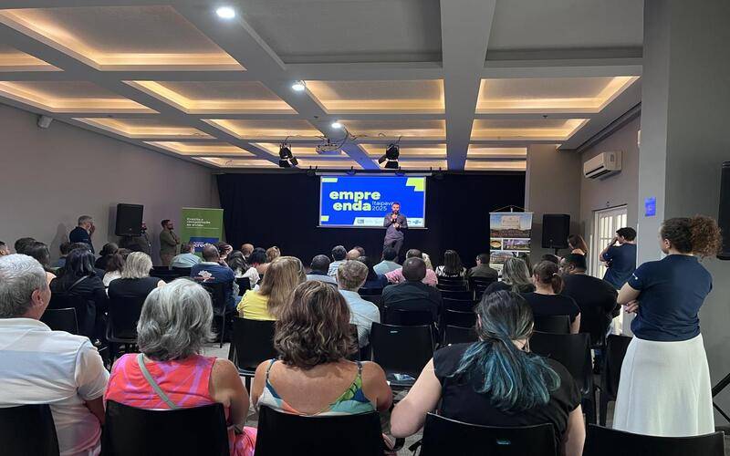 Empreenda Itaipava reúne mais de 60 empresários e reforça importância da gestão financ