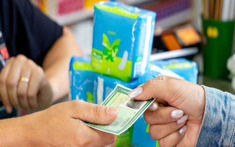 Farmácia Popular: 1,5 mil petropolitanos retiram absorventes