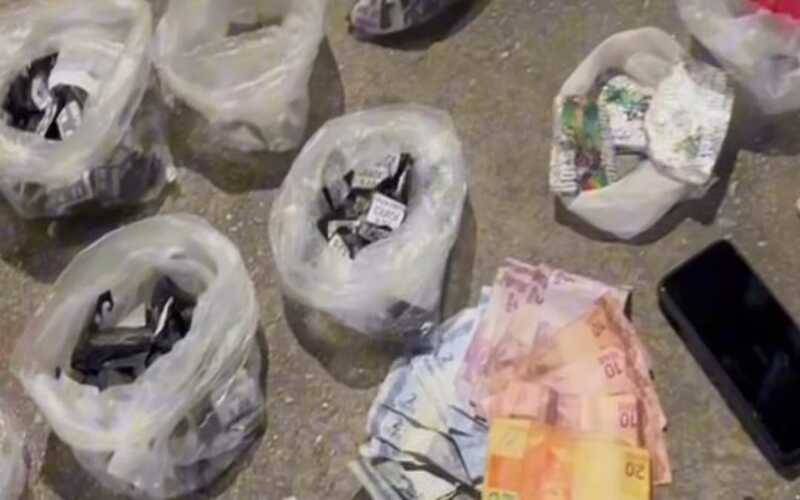 PM apreende drogas no Glória