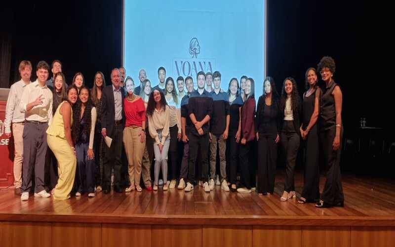 Administração na prática: estudantes da UNIFASE planejam franquia para clínica voltada