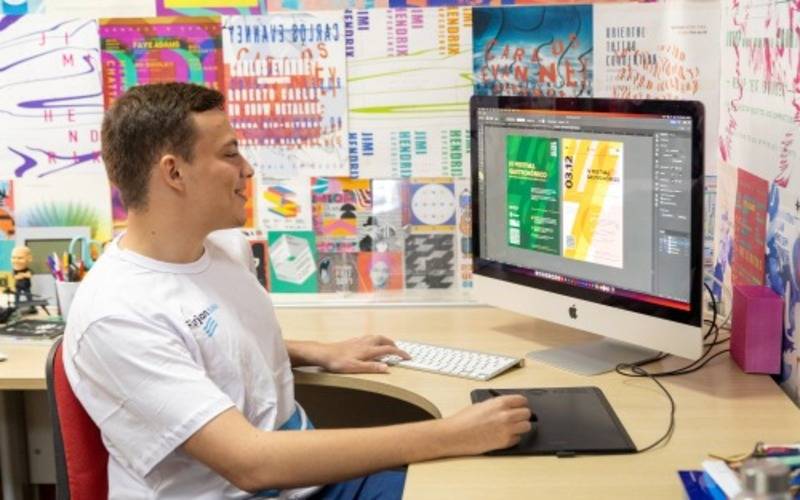 Firjan SENAI abre mais de 11 mil vagas gratuitas em cursos de qualificação com início 