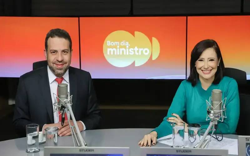 Fim da escala 6x1 pode ter transição para micro e pequenas empresas