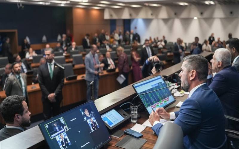 Clientes não terão que pagar débitos de terceiros para a ligação ou alteração de titul