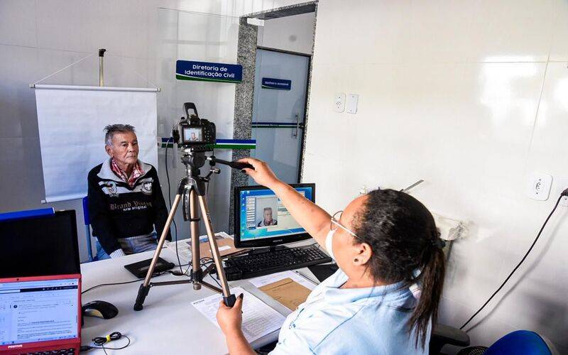 Detran RJ terá atendimento exclusivo sem agendamento para idosos e PCDs no próximo sáb