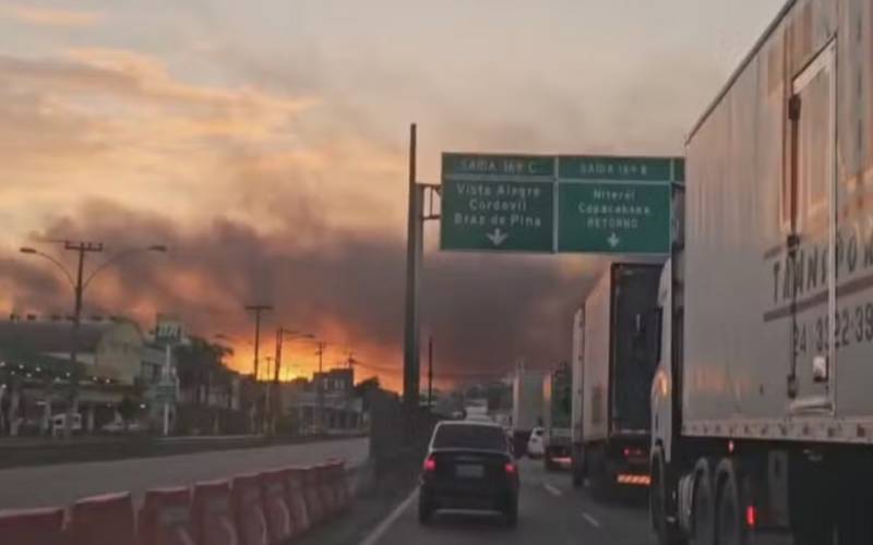 Confronto no Rio de Janeiro fecha a Avenida Brasil na madrugada