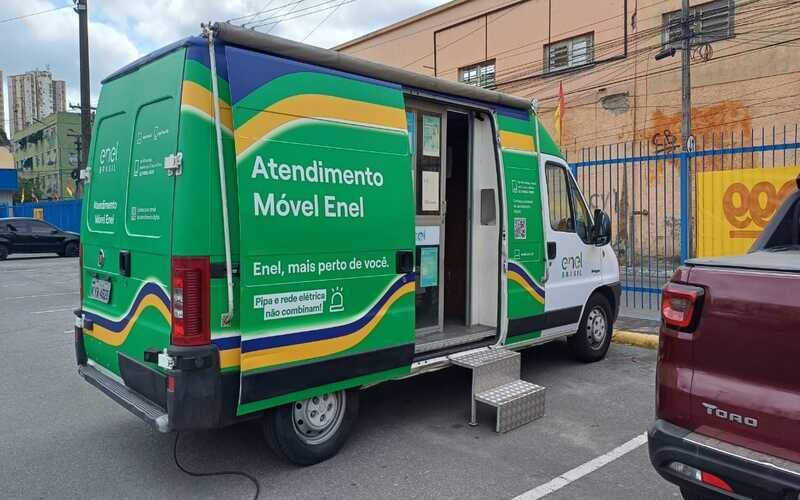 Enel oferece atendimento móvel a clientes de Petrópolis