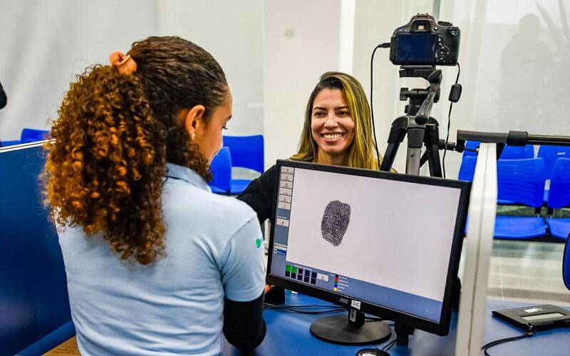 Detran RJ oferece atendimento prioritário a mulheres para emissão de Carteira de Ident