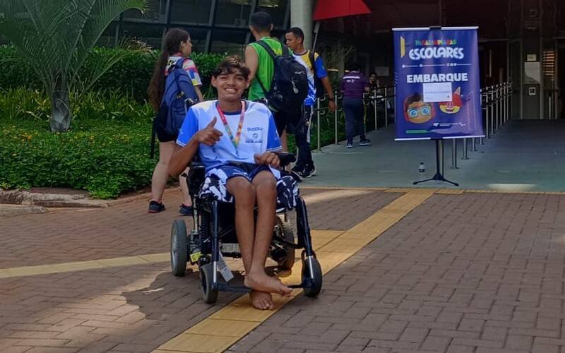 Escola Municipal São Judas Tadeu celebra sexto lugar de estudante no tênis de mesa da 