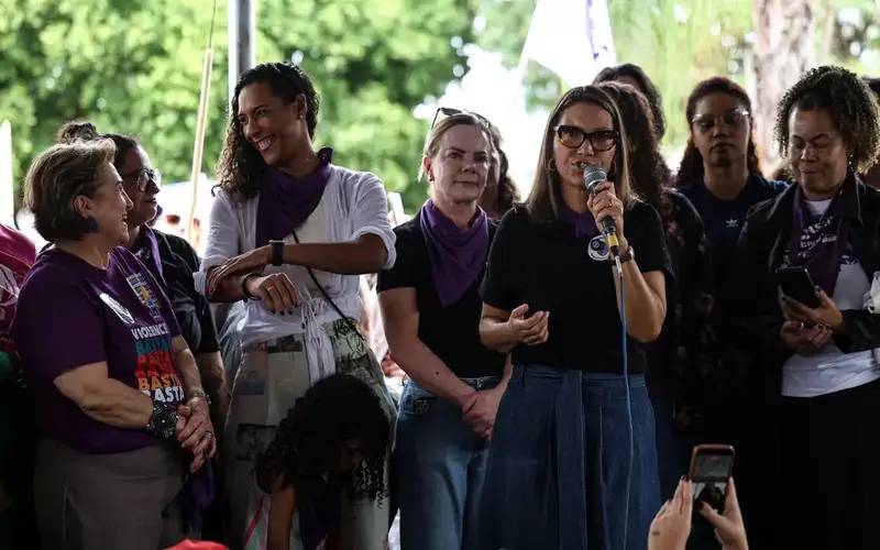 Ministras defendem penas maiores para crimes de feminicídio