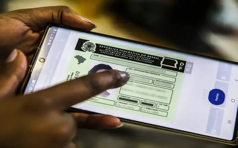 Governo do Brasil simplifica acesso à CNH com novo aplicativo e medidas que modernizam