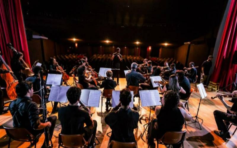 Notas que anunciam o Natal: concerto da Orquestra Teatro Imperial em Itaipava neste sá