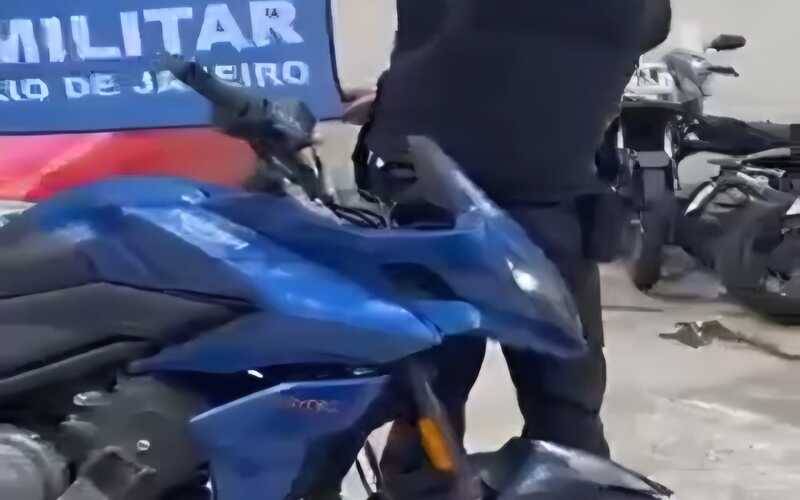Moto usada no tráfico do Morro da Glória é apreendida 
