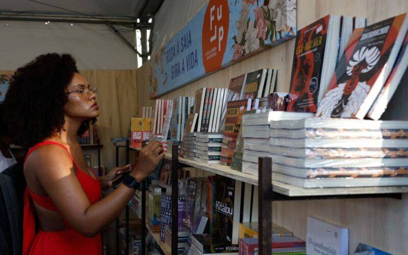 Pesquisa da Flup mostra força da literatura nas periferias do Rio