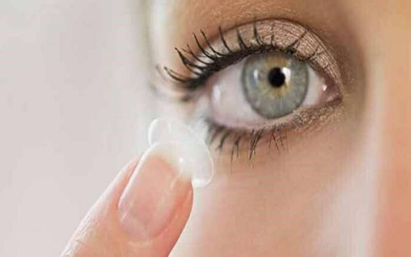 Uso incorreto de lente de contato compromete a visão