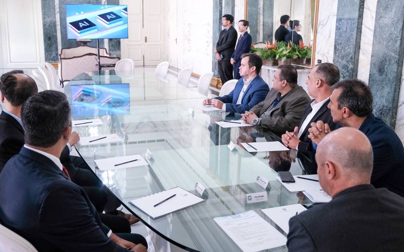 Governo do Estado firma acordo para acelerar a chegada de internet a quase 200 localid