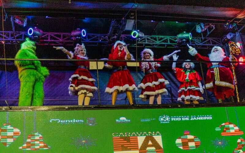 Caravana Natal Encantado 2025 leva música, luz e espírito natalino a cidades do interi
