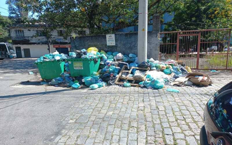 Descarte irregular de lixo é flagrado no Quitandinha