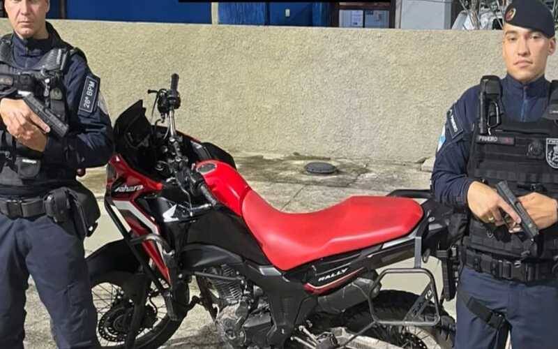 Motocicleta irregular é apreendida na Posse