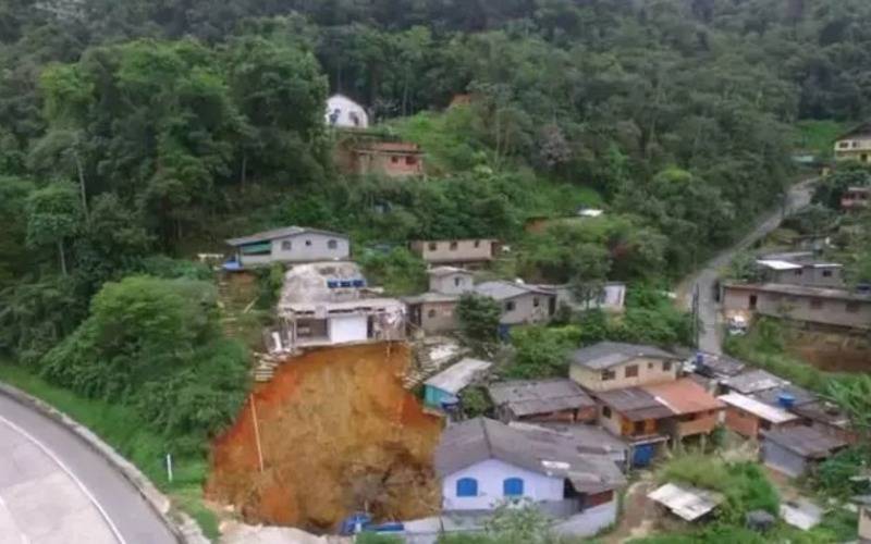 Justiça debate indenizações da cratera do Contorno em fevereiro