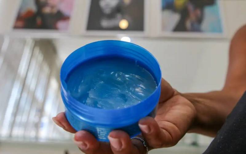 Anvisa apresenta dicas de segurança no uso de pomadas e pastas modeladoras