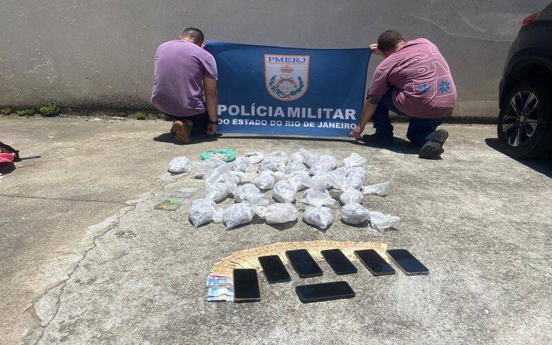 Tráfico: PM prende 6 no Alto da Serra