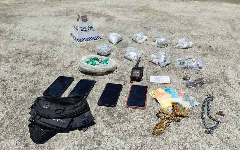 PM apreende drogas no Quarteirão Brasileiro: 4 presos