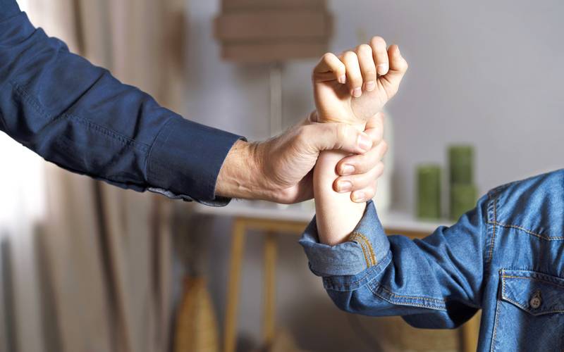 Oito mil violações dos direitos humanos são registradas em Petrópolis