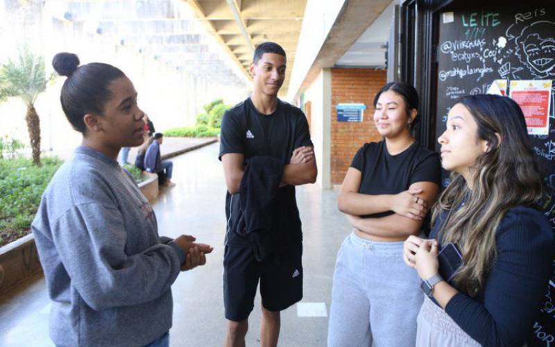 Governo do Brasil recompõe orçamento de instituições federais