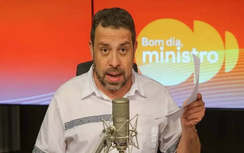 Fim da escala 6x1 deve aumentar produtividade, diz Boulos