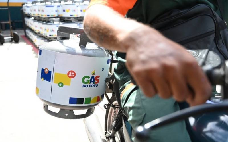 Rio de Janeiro tem quase 204 mil famílias contempladas pelo Gás do Povo