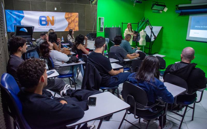 Oficina gratuita de oratória com apresentadora de TV Roberta Costa prepara para a área