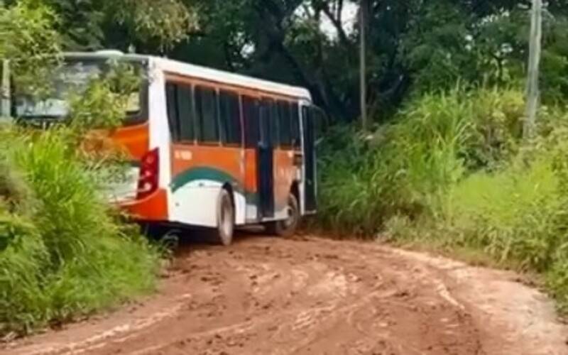Chuvas deixam estradas vicinais de Secretário intransitáveis