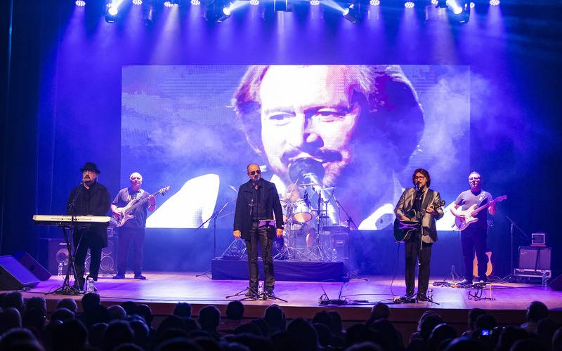 Show tributo ao Bee Gees retorna em março ao Teatro Imperial para apresentação única