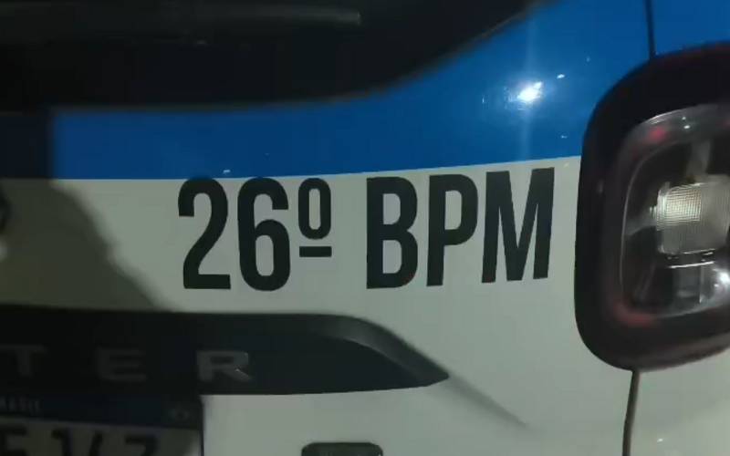 PM prende homem com mandado de prisão na Rua Teresa