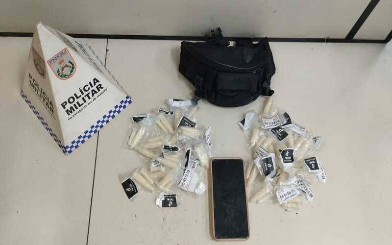 Corrêas: dois adolescentes apreendidos com drogas