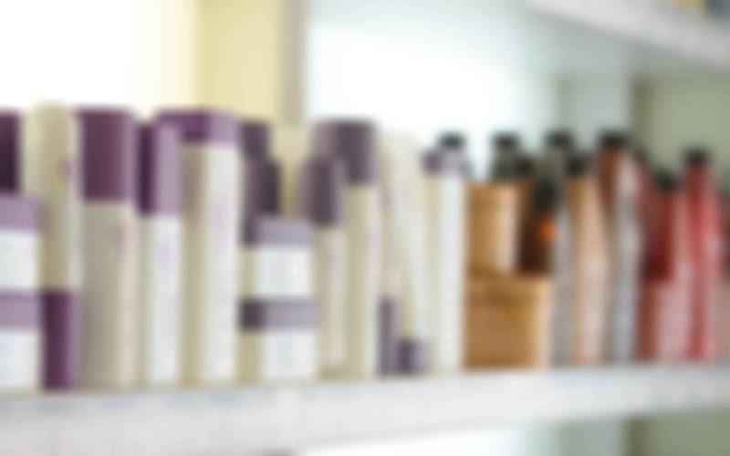 Anvisa proíbe cosméticos capilares em situação irregular