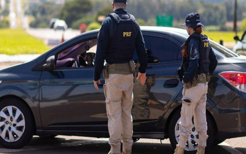 Recorde: PRF registra mais de 10 milhões de condutas irregulares nas BRs em 2025