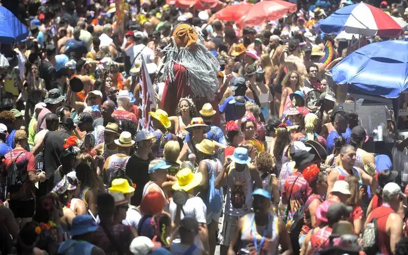 Blocos da Liga Sebastiana desfilam a partir de amanhã no Rio