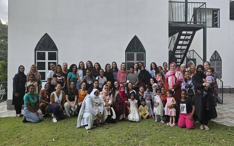 Mulheres da Ahmadia realizam Simpósio da Paz na Mesquita Baitul Awal