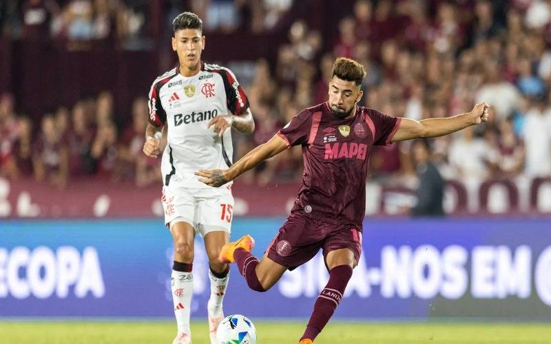 Em partida apática, Flamengo é superado pelo Lanús