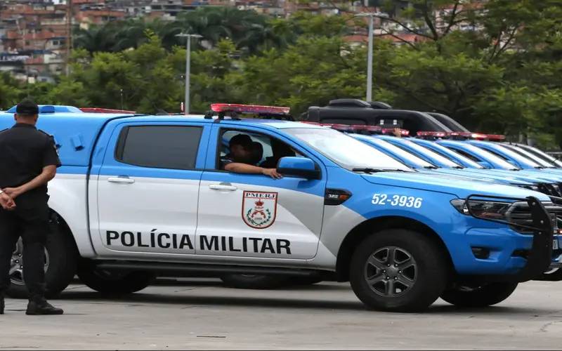 No interior do estado, policiais militares efetuam mais de 330 prisões e apreendem cer