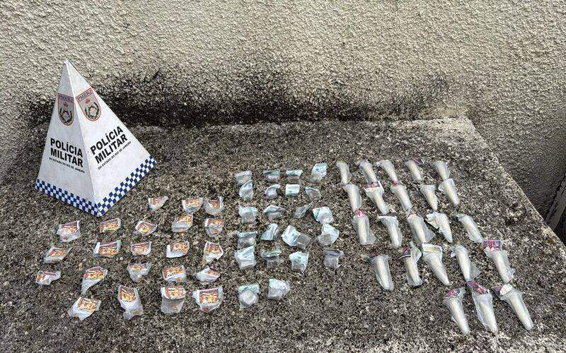 PM apreende drogas no Alto da Serra e Floresta