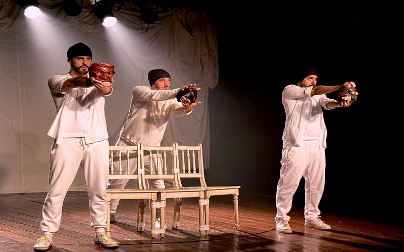 Após o Prêmio de Humor FITA 2025, comédia ‘A Coisa’ realiza Circuito SESC e circula pe