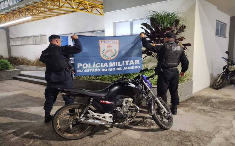 PM apreende motocicletas na Posse e no Glória