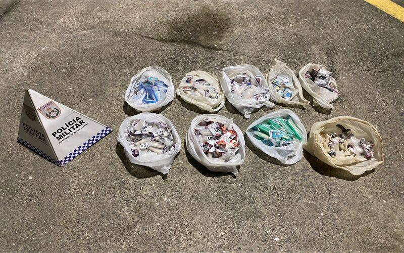 PM apreende drogas na Estrada da Saudade e Castelânea