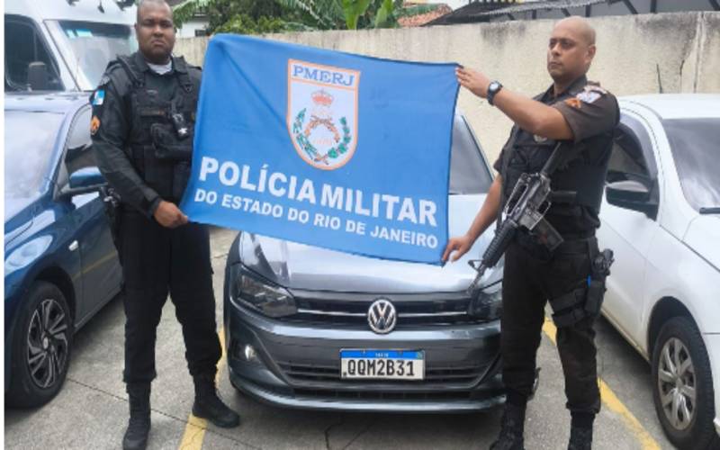 PM apreende veículo no Duarte da Silveira