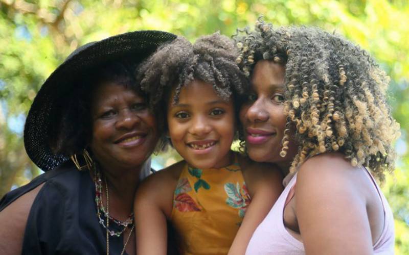 Lares chefiados por mulheres negras atingem menor índice de fome da história