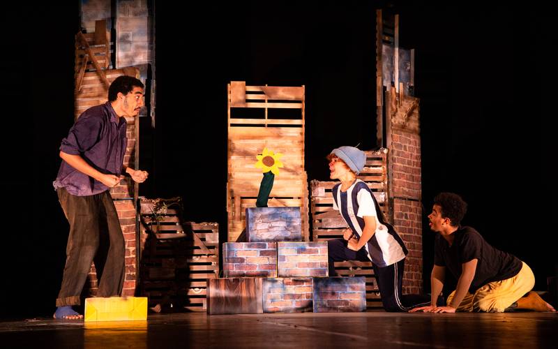 Desapropriação e luta por moradia são tema do espetáculo infantil “Abrigo”, do Coletiv